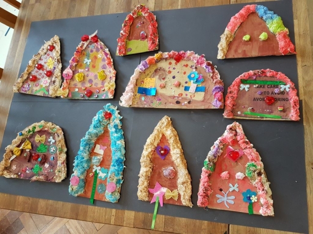 fairy door, paper mache fairy door, fairy, art project for children, art for kids, fairy door to make, art class, summer camp, fairy door painting