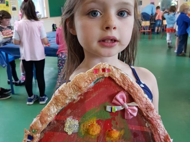 fairy door, paper mache fairy door, fairy, art project for children, art for kids, fairy door to make, art class, summer camp, fairy door painting